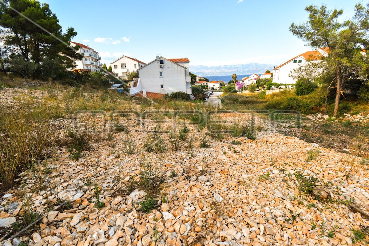 Land For sale - SPLITSKO-DALMATINSKA BRAČ