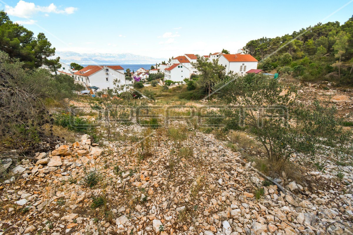 Land For sale - SPLITSKO-DALMATINSKA BRAČ