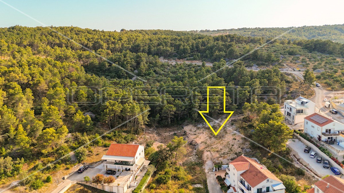 Land For sale - SPLITSKO-DALMATINSKA BRAČ