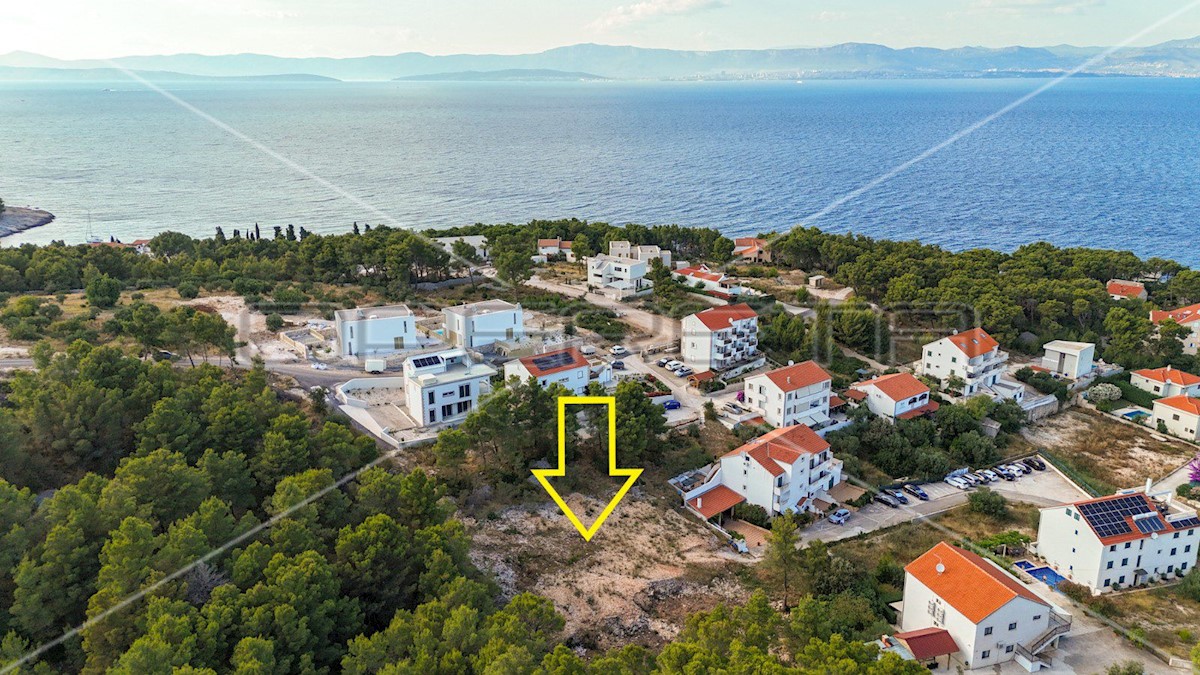 Land For sale - SPLITSKO-DALMATINSKA BRAČ