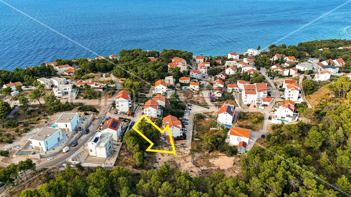 Land For sale - SPLITSKO-DALMATINSKA BRAČ