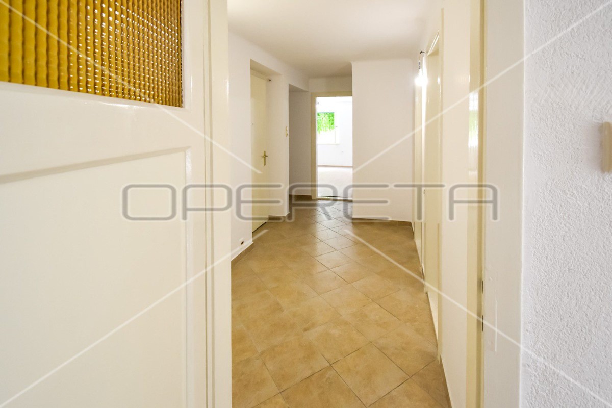 Apartment Zu verkaufen - SPLITSKO-DALMATINSKA SPLIT