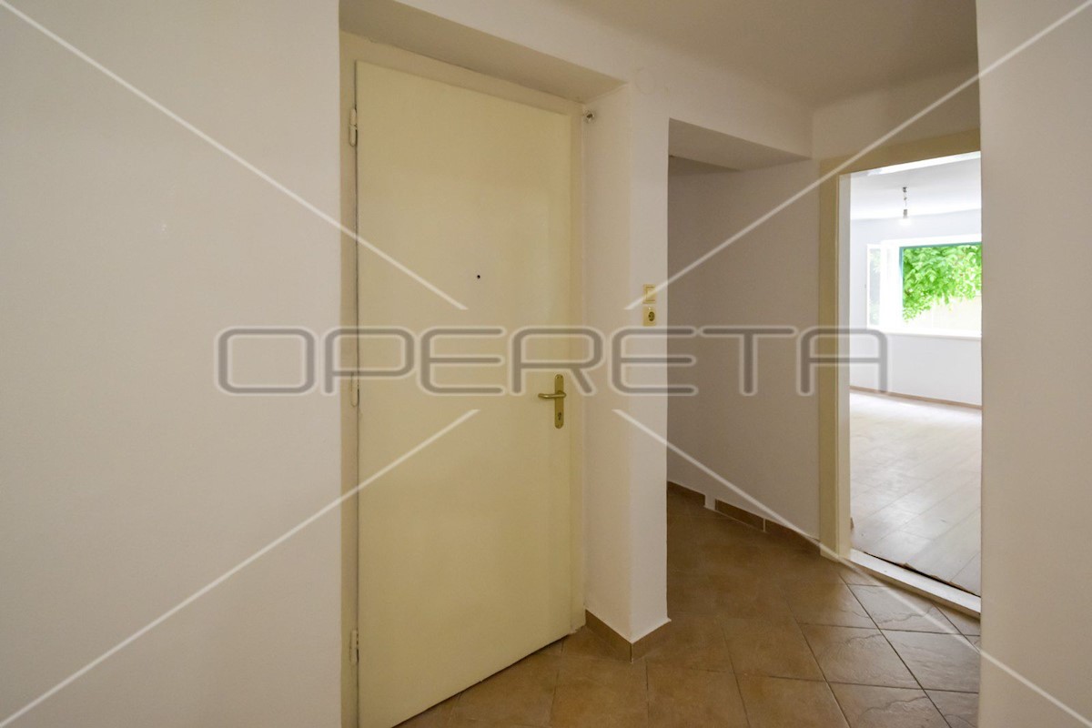 Apartment Zu verkaufen - SPLITSKO-DALMATINSKA SPLIT