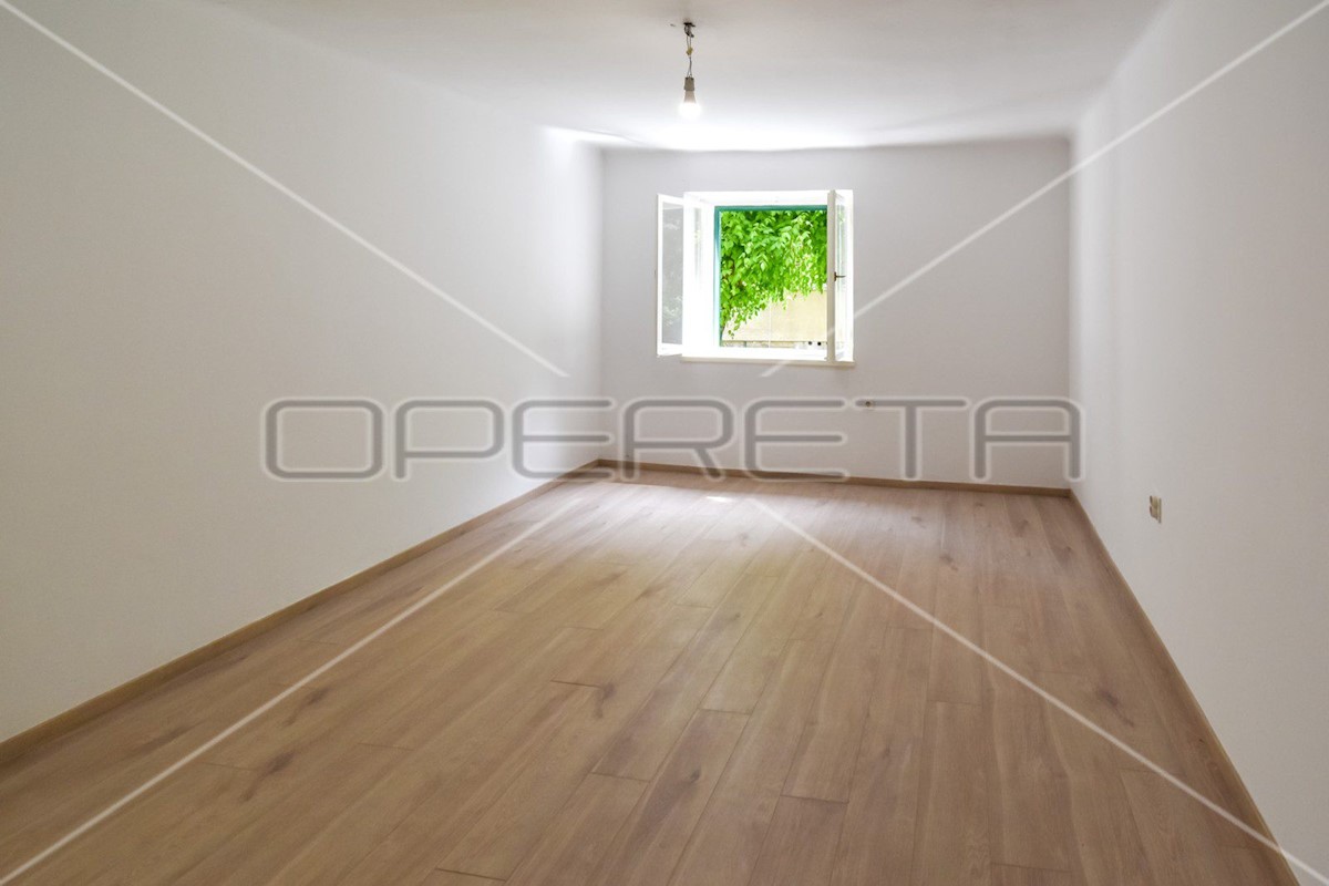 Apartment Zu verkaufen - SPLITSKO-DALMATINSKA SPLIT