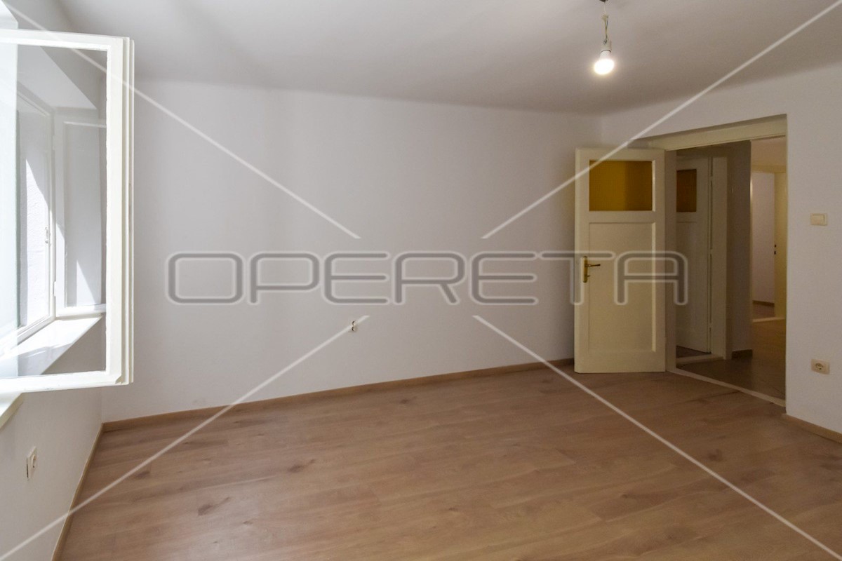 Apartment Zu verkaufen - SPLITSKO-DALMATINSKA SPLIT