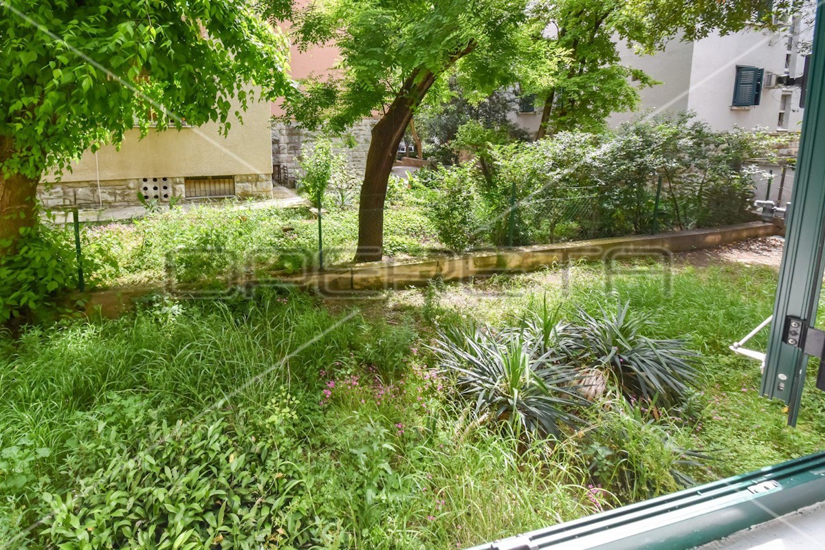 Apartment Zu verkaufen - SPLITSKO-DALMATINSKA SPLIT