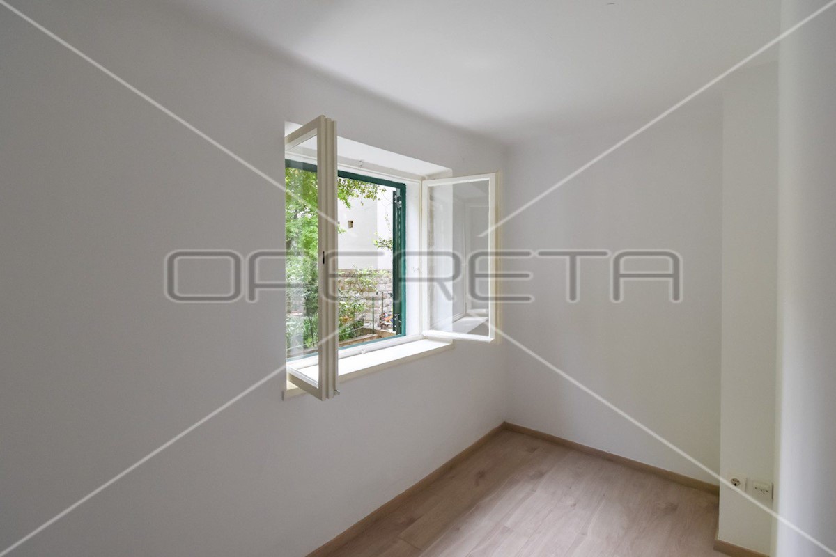Apartment Zu verkaufen - SPLITSKO-DALMATINSKA SPLIT