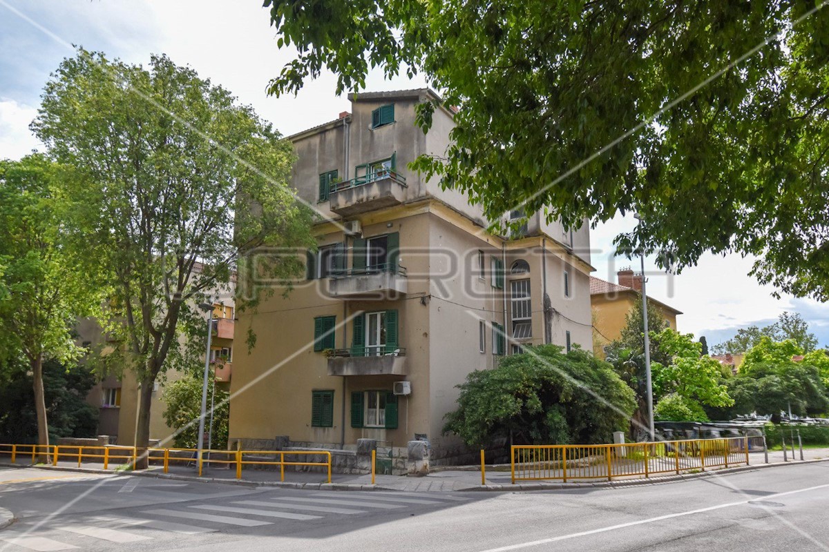 Apartment Zu verkaufen - SPLITSKO-DALMATINSKA SPLIT
