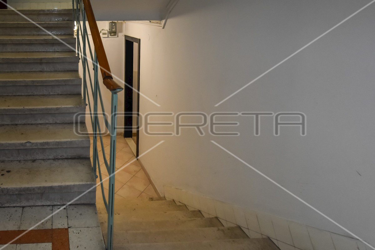 Apartment Zu verkaufen - SPLITSKO-DALMATINSKA SPLIT
