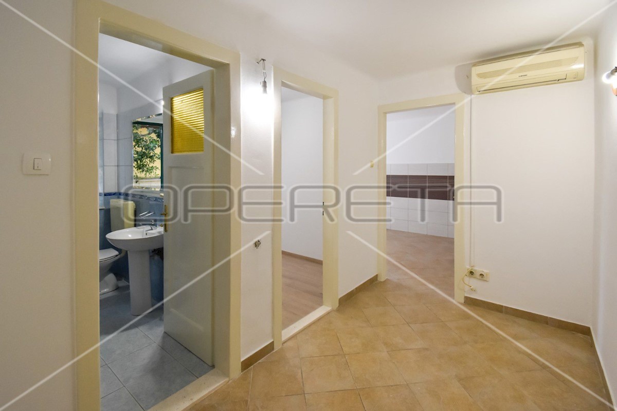 Apartment Zu verkaufen - SPLITSKO-DALMATINSKA SPLIT
