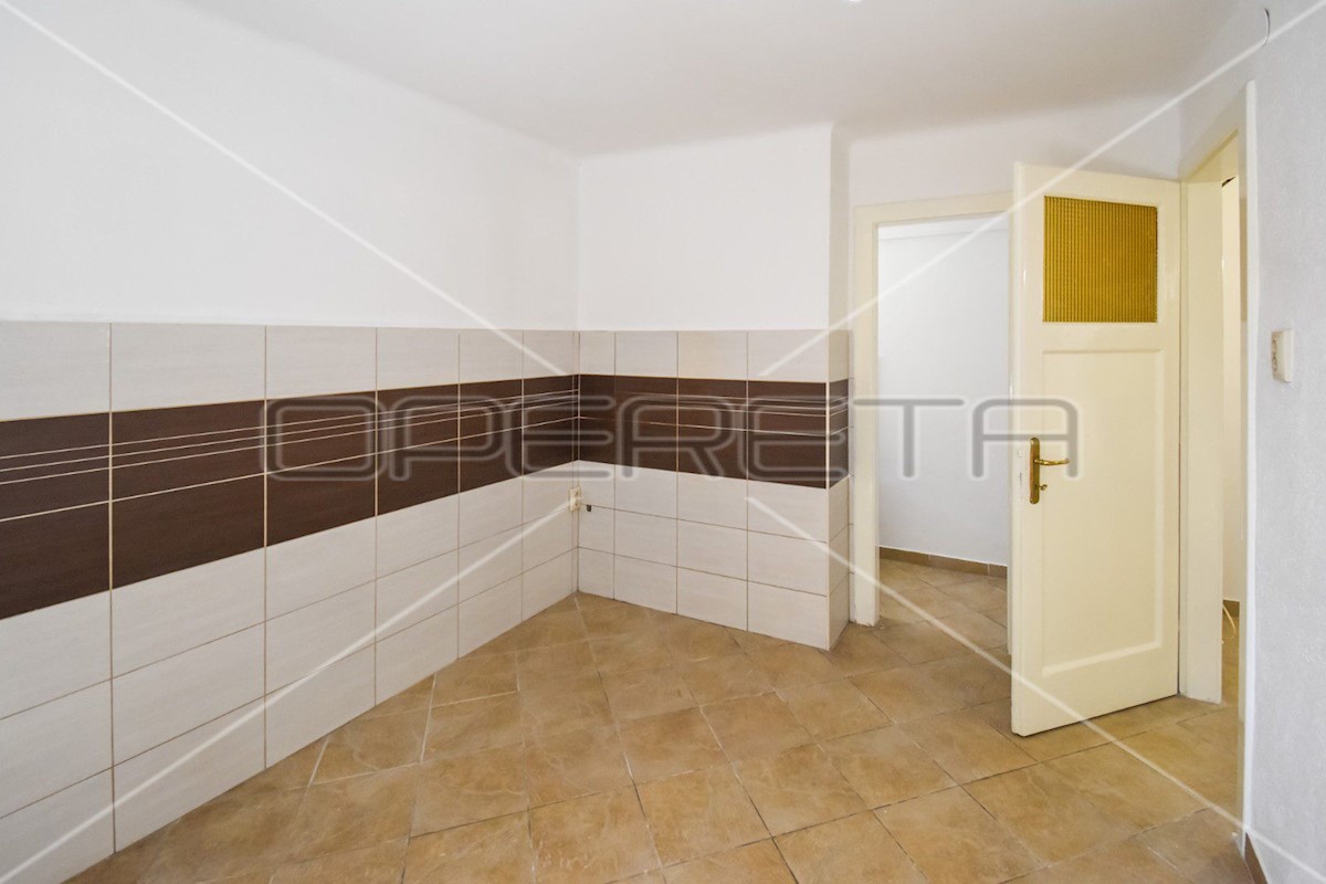 Apartment Zu verkaufen - SPLITSKO-DALMATINSKA SPLIT