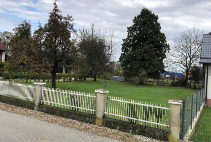 Parcela na predaj 1000 m² – Samobor