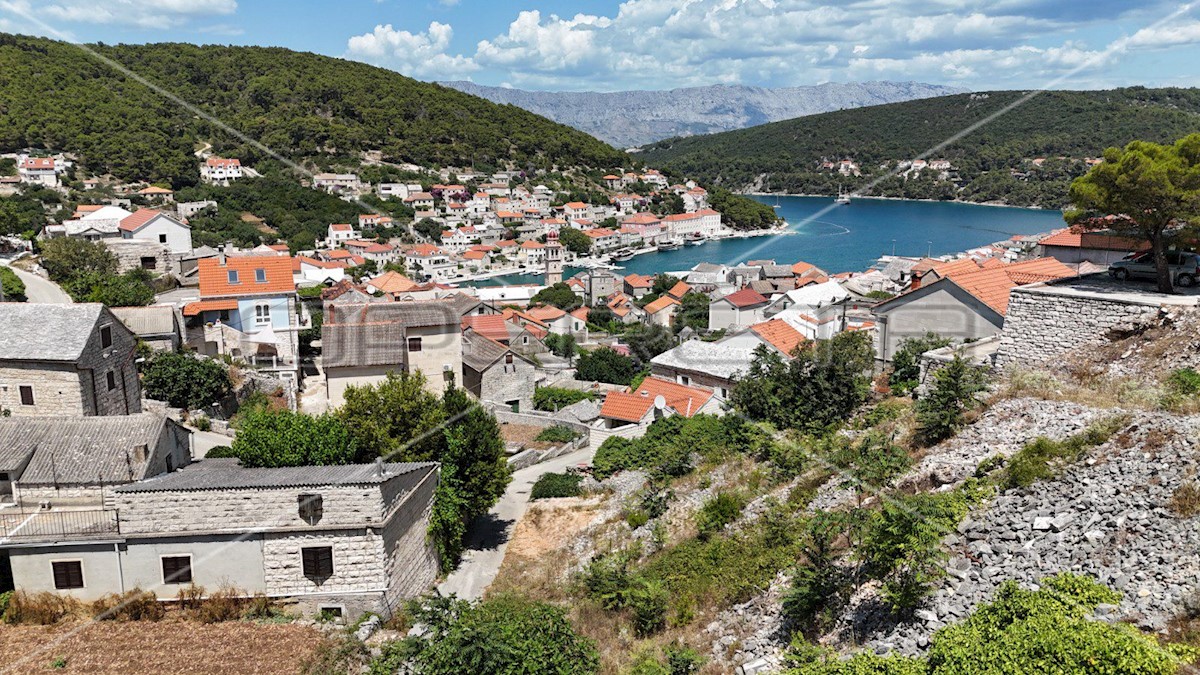 Zemljište Na prodaju - SPLITSKO-DALMATINSKA BRAČ