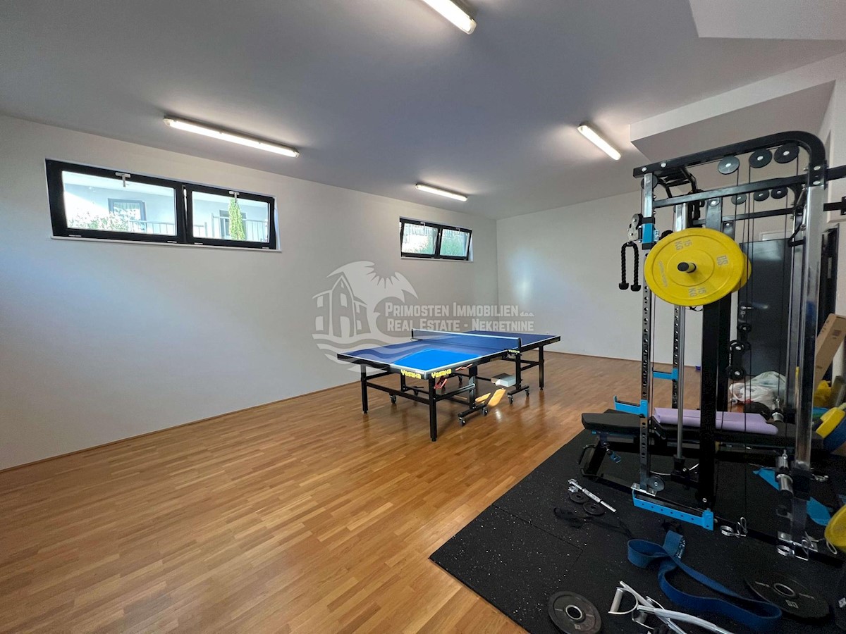 Flat For sale - ŠIBENSKO-KNINSKA PRIMOŠTEN