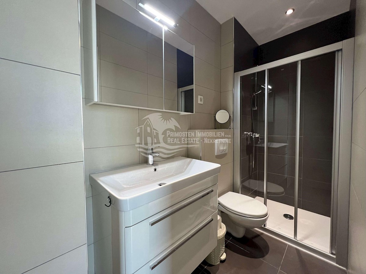 Flat For sale - ŠIBENSKO-KNINSKA PRIMOŠTEN