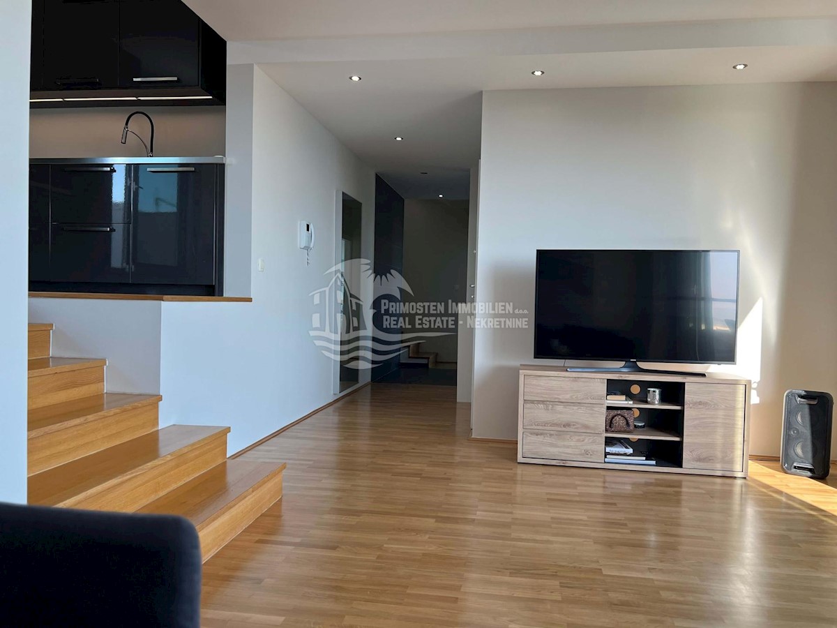 Flat For sale - ŠIBENSKO-KNINSKA PRIMOŠTEN