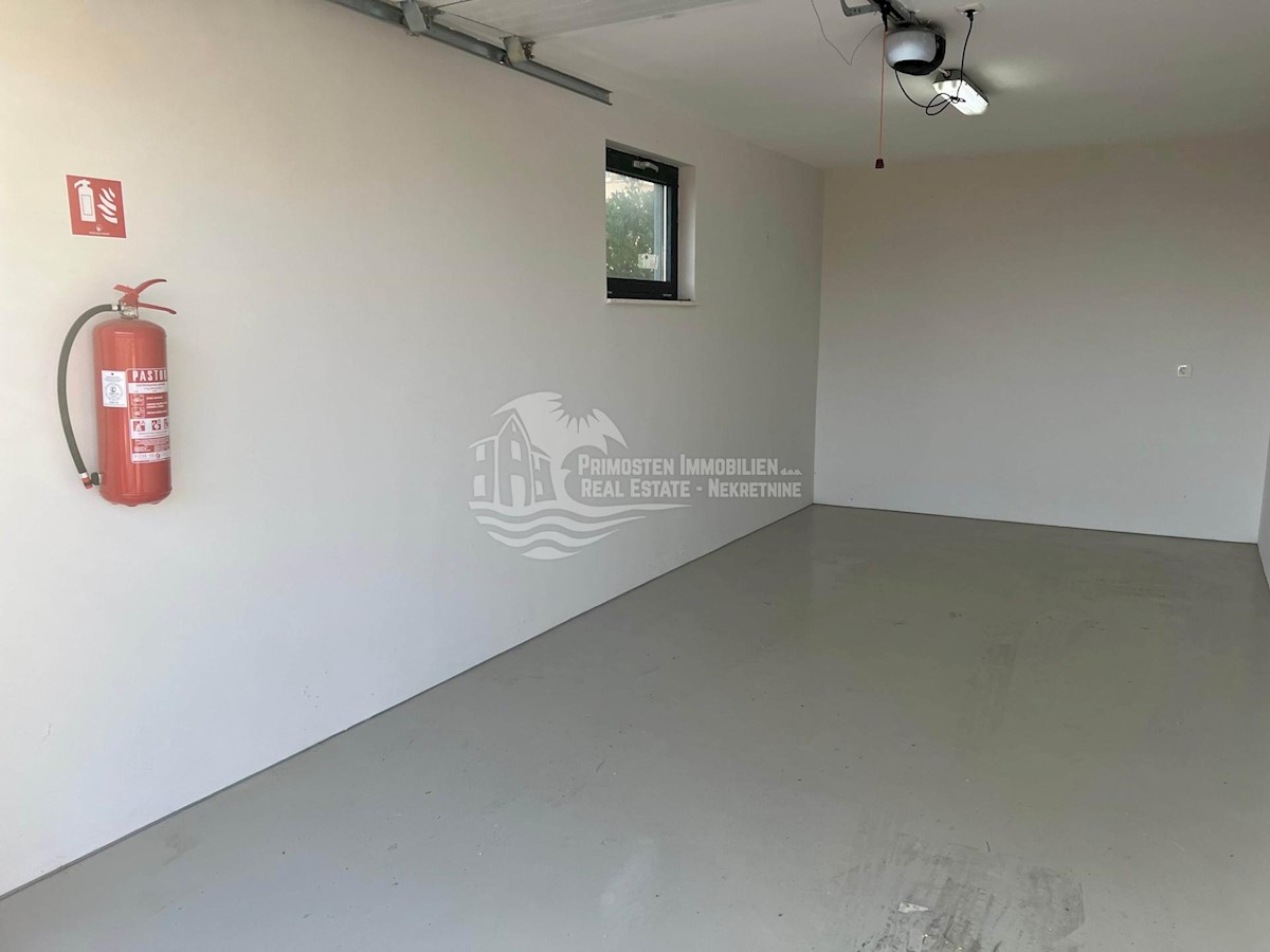 Flat For sale - ŠIBENSKO-KNINSKA PRIMOŠTEN