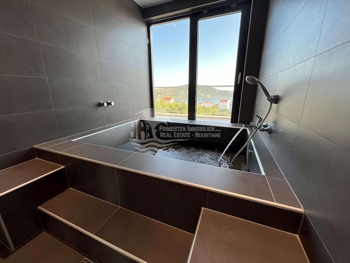 Flat For sale - ŠIBENSKO-KNINSKA PRIMOŠTEN