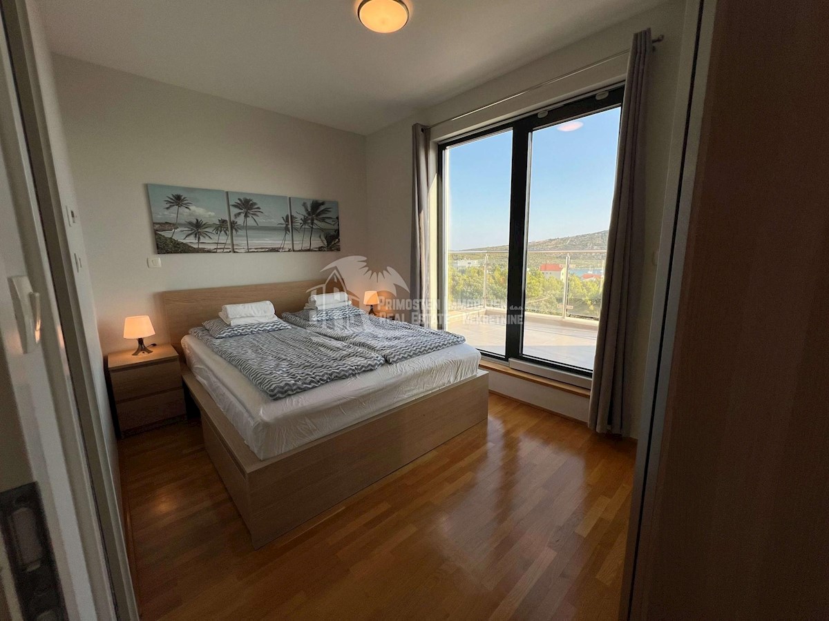 Flat For sale - ŠIBENSKO-KNINSKA PRIMOŠTEN