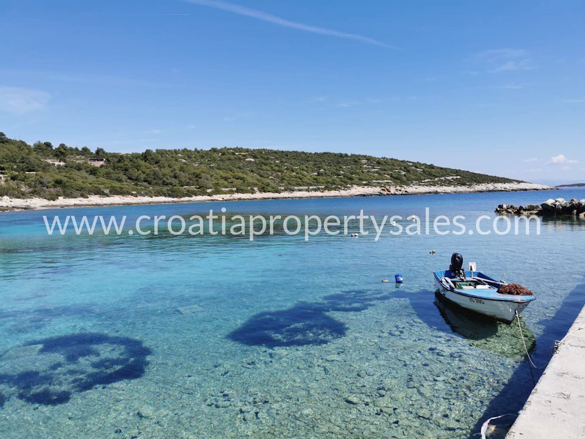 Kuća Na prodaju - SPLITSKO-DALMATINSKA VIS