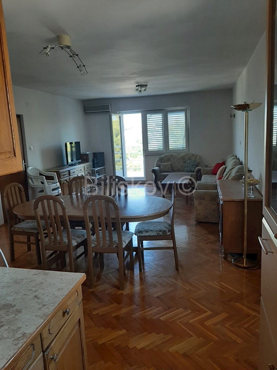 Flat For rent - SPLITSKO-DALMATINSKA PODSTRANA