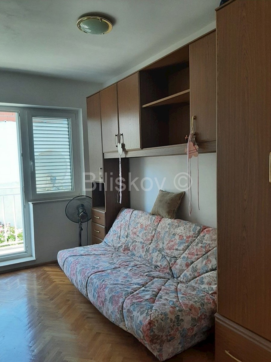 Flat For rent - SPLITSKO-DALMATINSKA PODSTRANA