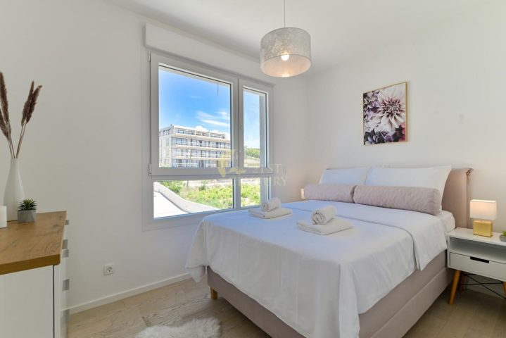 Appartement À louer - Splitsko-dalmatinska Split - foto 3/22