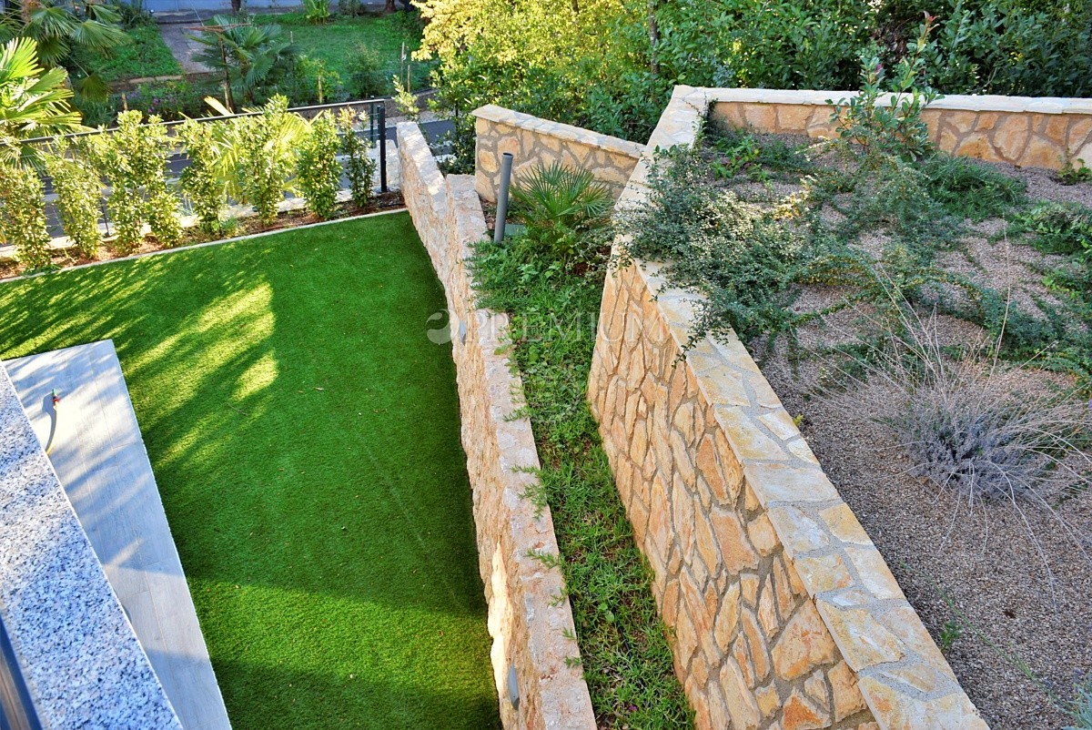 Casa In vendita - PRIMORSKO-GORANSKA KRK