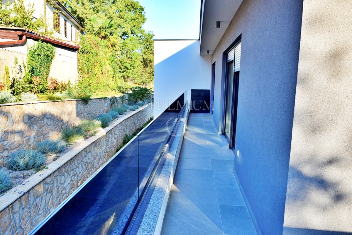 Casa In vendita - PRIMORSKO-GORANSKA KRK