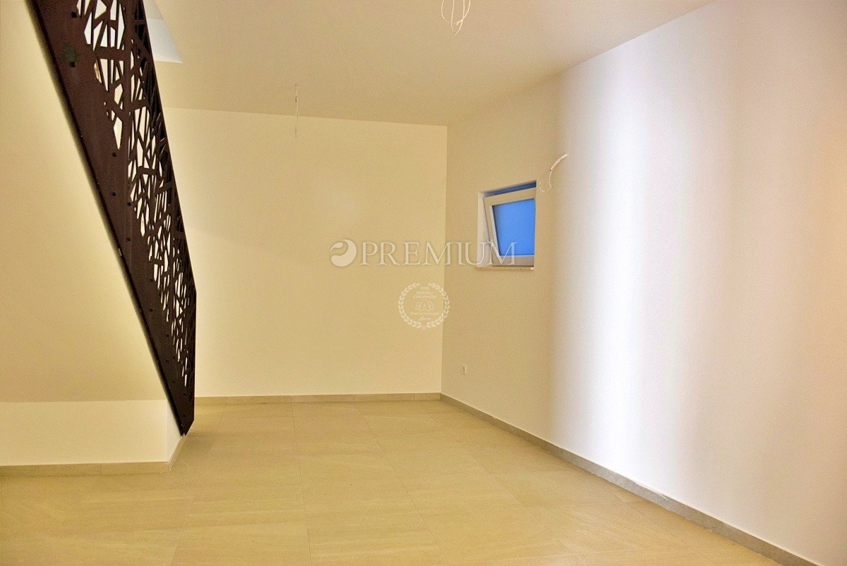 Casa In vendita - PRIMORSKO-GORANSKA KRK