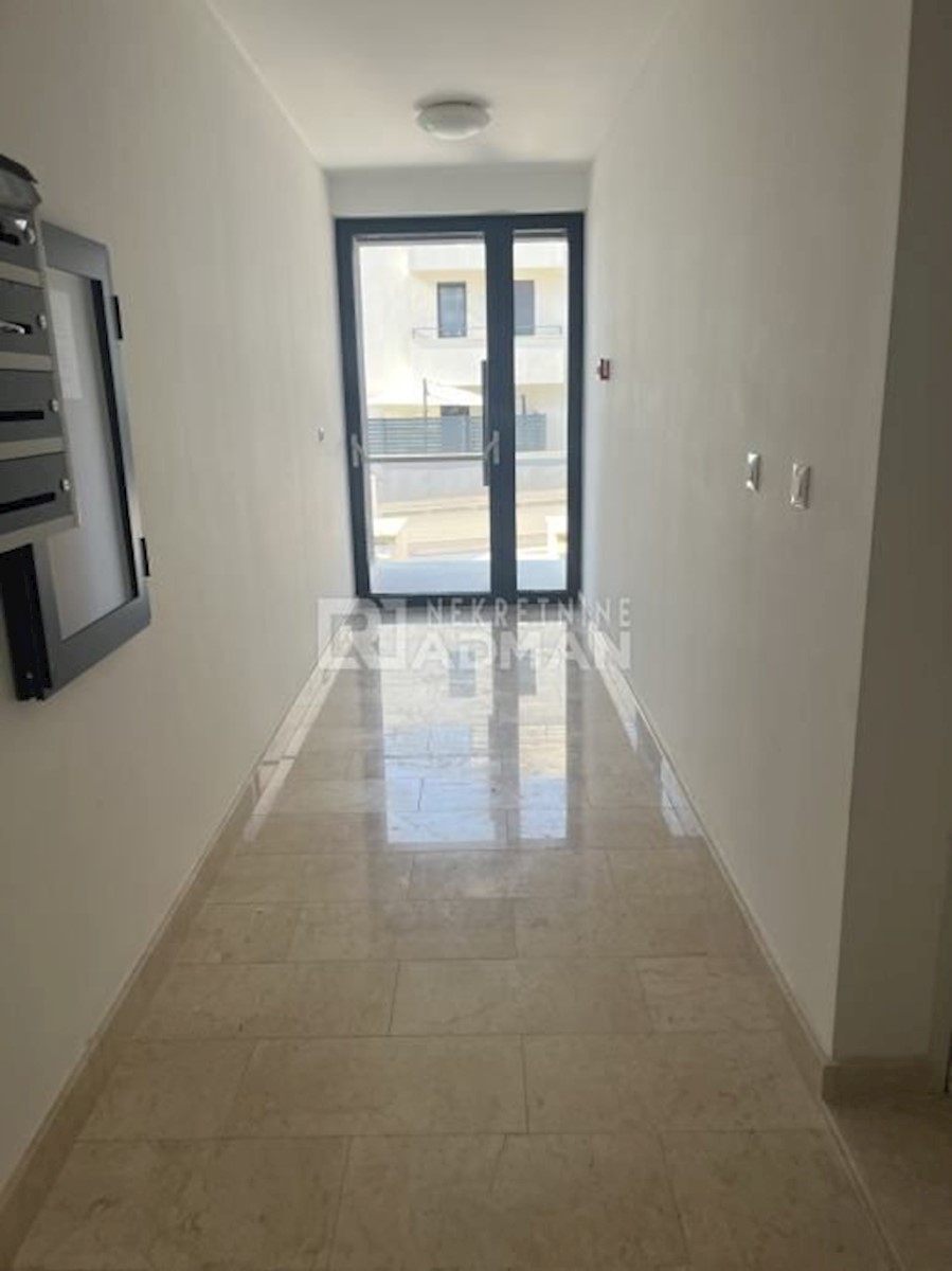 Flat For rent - SPLITSKO-DALMATINSKA SPLIT