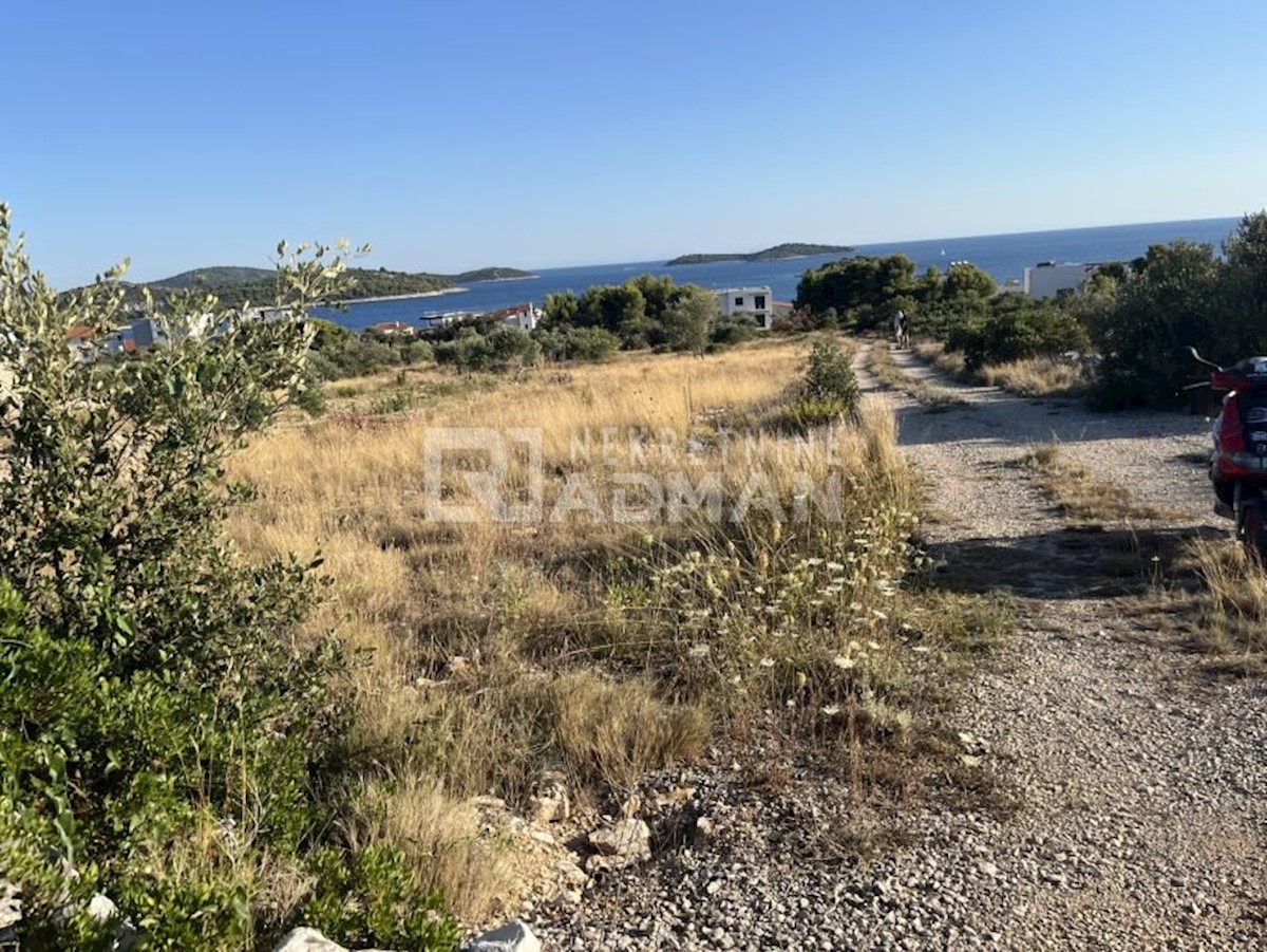 Land For sale - ŠIBENSKO-KNINSKA ROGOZNICA