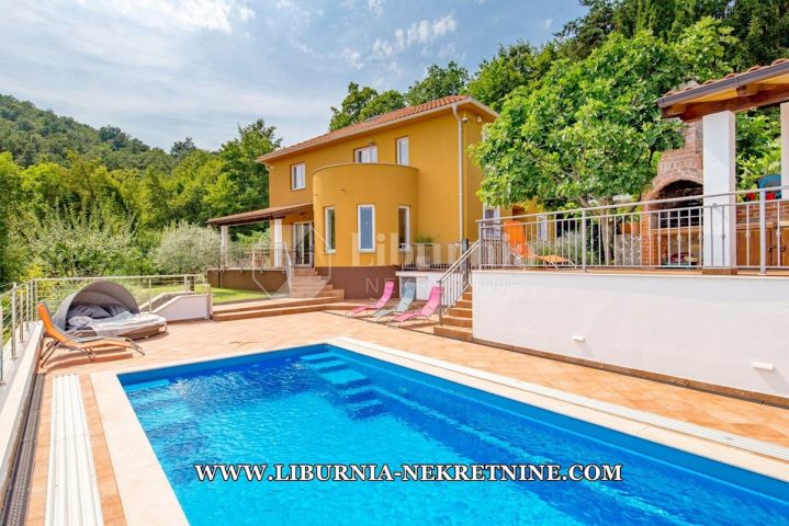 Casa in vendita 200 m² – Opatija