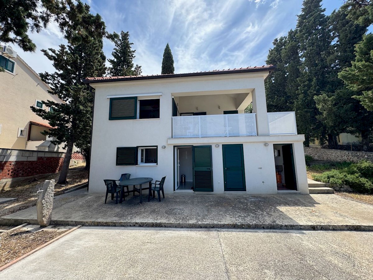 Hiša Na predaj - SPLITSKO-DALMATINSKA BRAČ