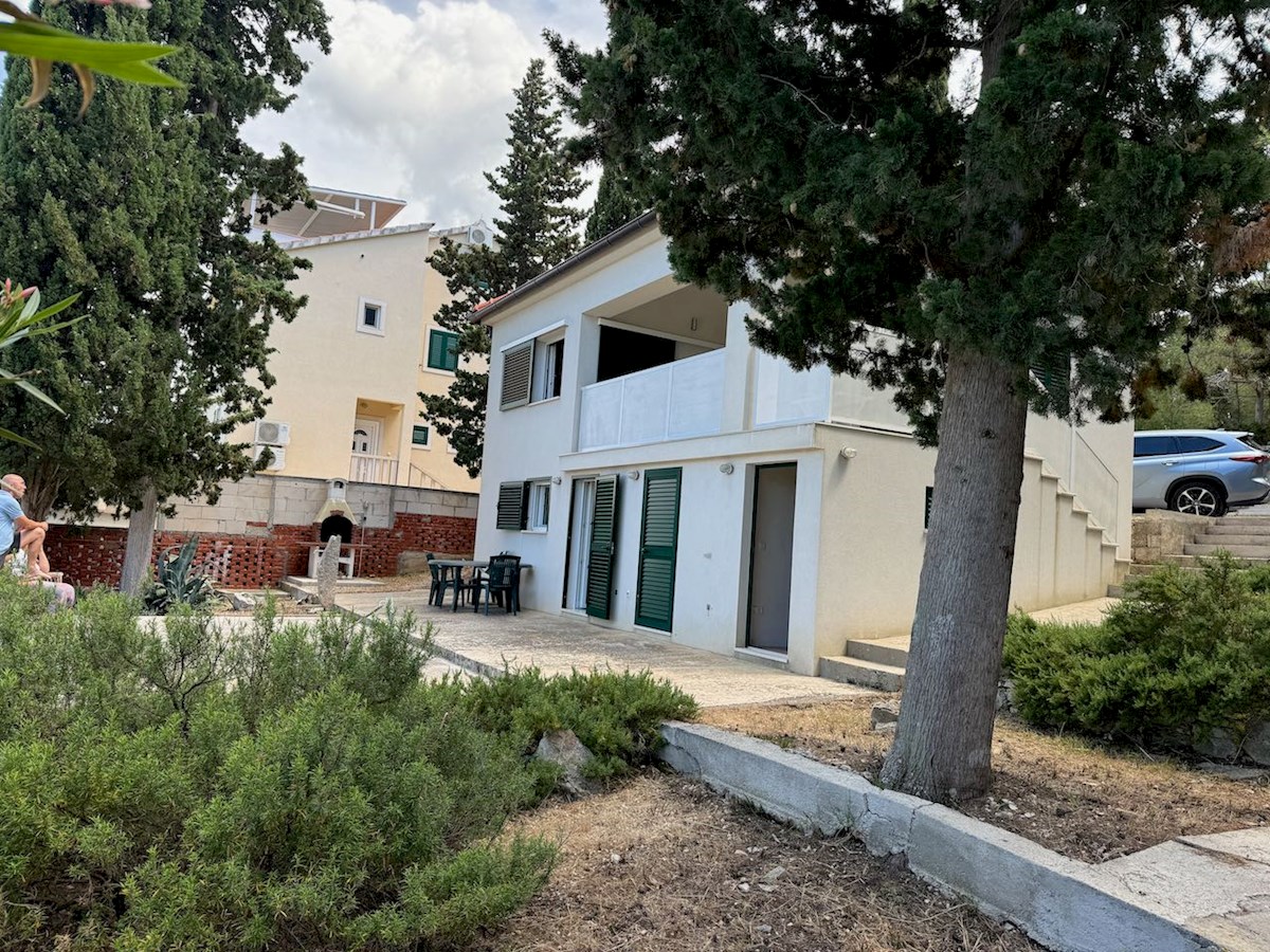 Hiša Na predaj - SPLITSKO-DALMATINSKA BRAČ