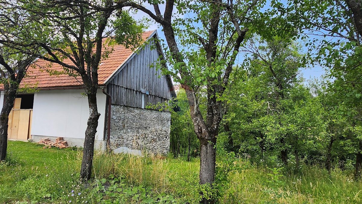 Zemljište Na prodaju - PRIMORSKO-GORANSKA RAVNA GORA