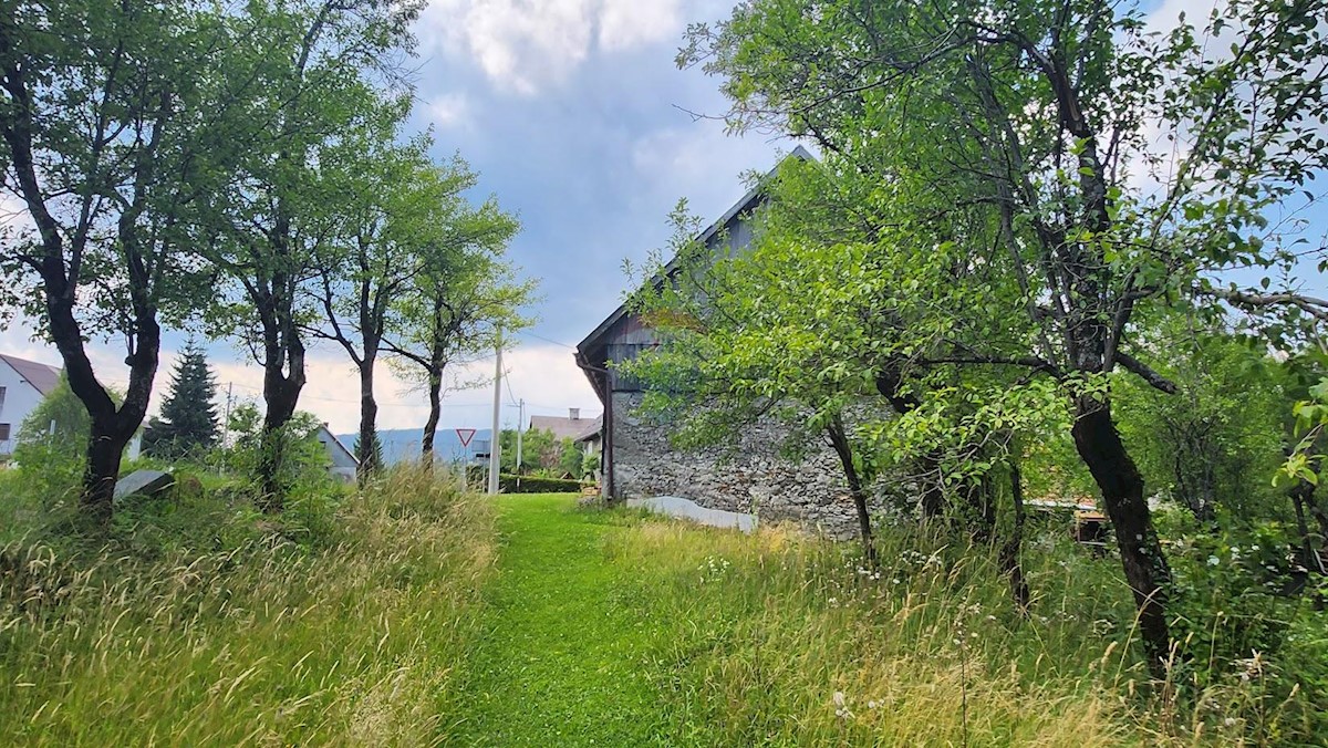 Zemljište Na prodaju - PRIMORSKO-GORANSKA RAVNA GORA