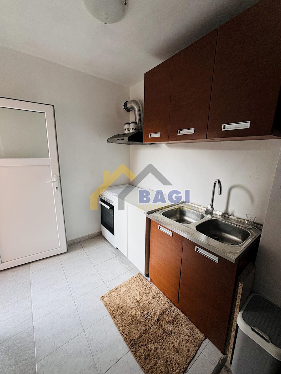 Apartmán K pronájmu - ZAGREBAČKA DUBRAVA