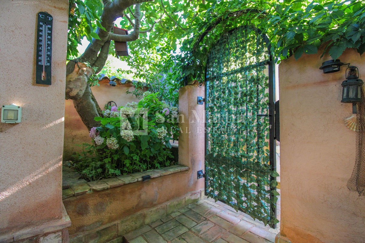 Apartment Zu verkaufen - ISTARSKA ROVINJ