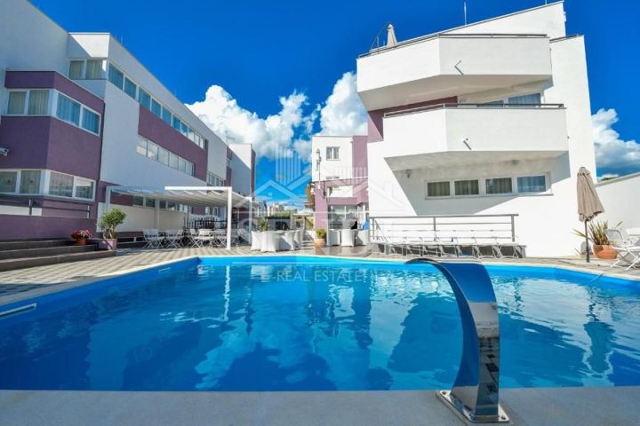 Business premises for sale 3000 m² – Zadar