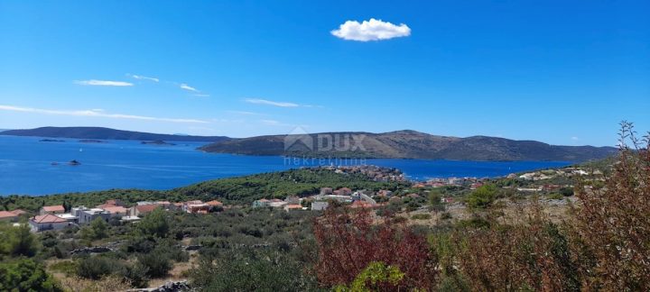 Grundstück zu verkaufen 740 m² – Trogir