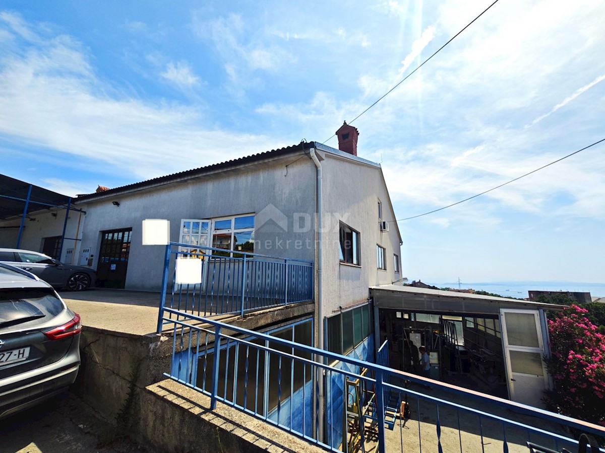 Business premises For sale