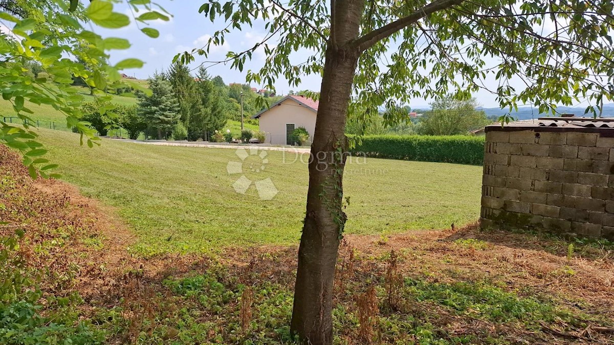 Parcela Naprodaj - KRAPINSKO-ZAGORSKA Pregrada
