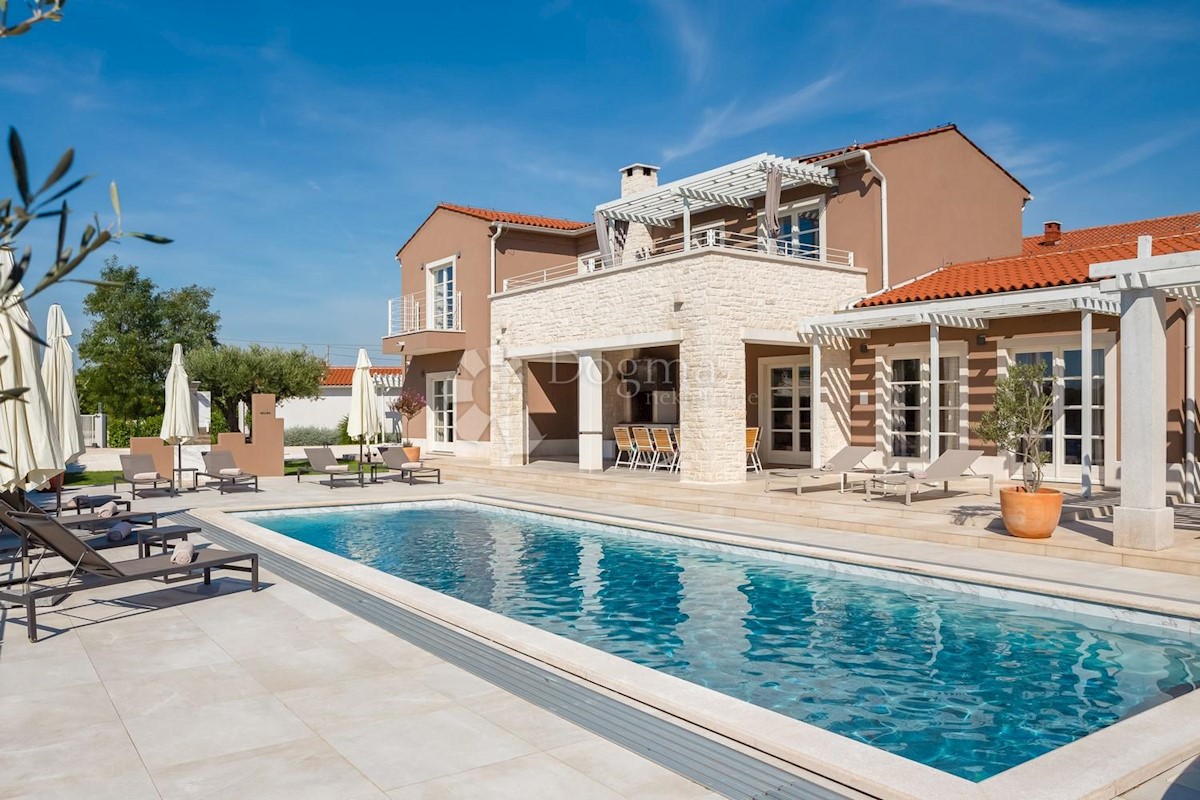 Maison À vendre - Istarska Svetvinčenat - foto 1/37