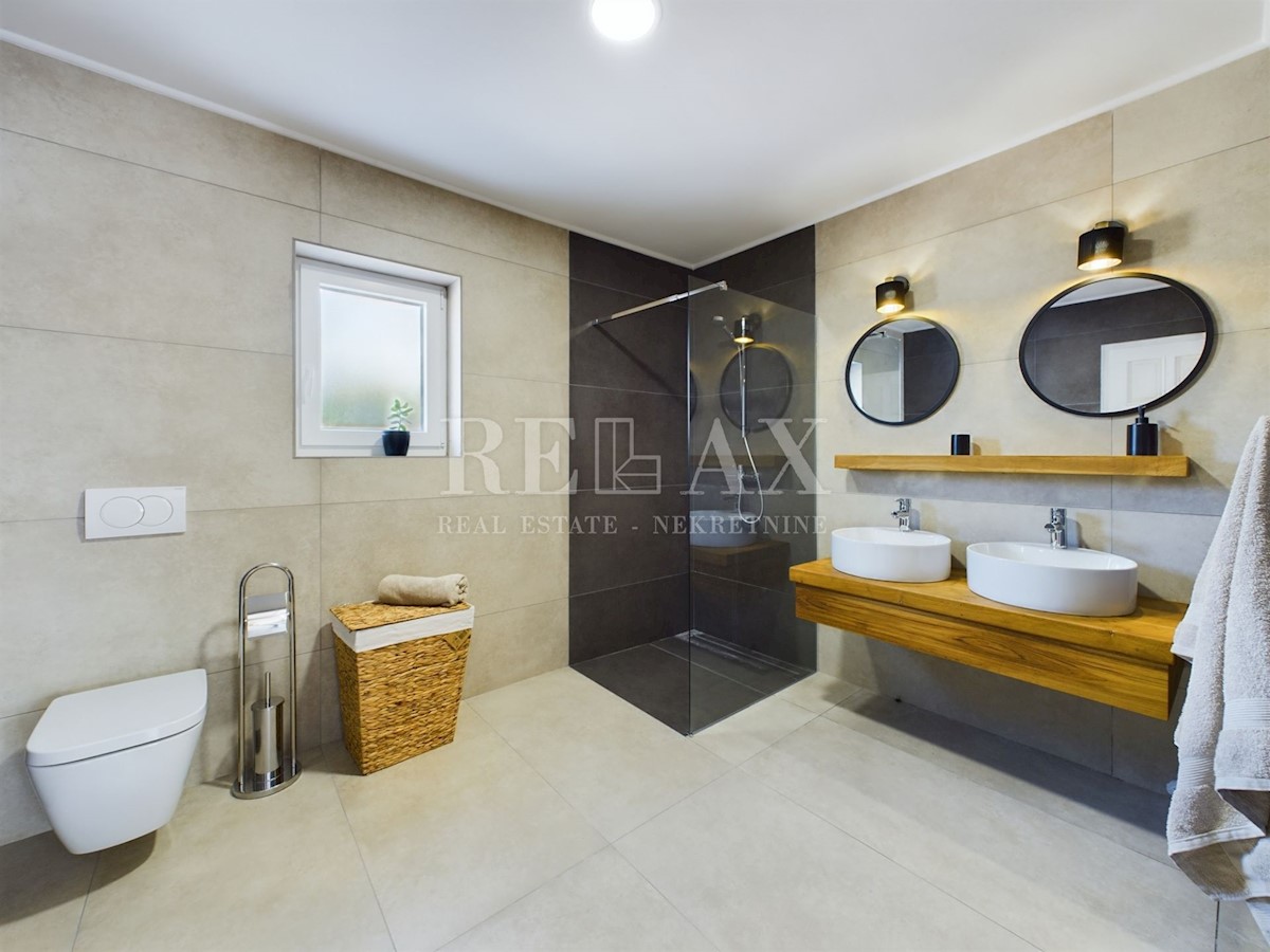 Casa In vendita - PRIMORSKO-GORANSKA CRIKVENICA