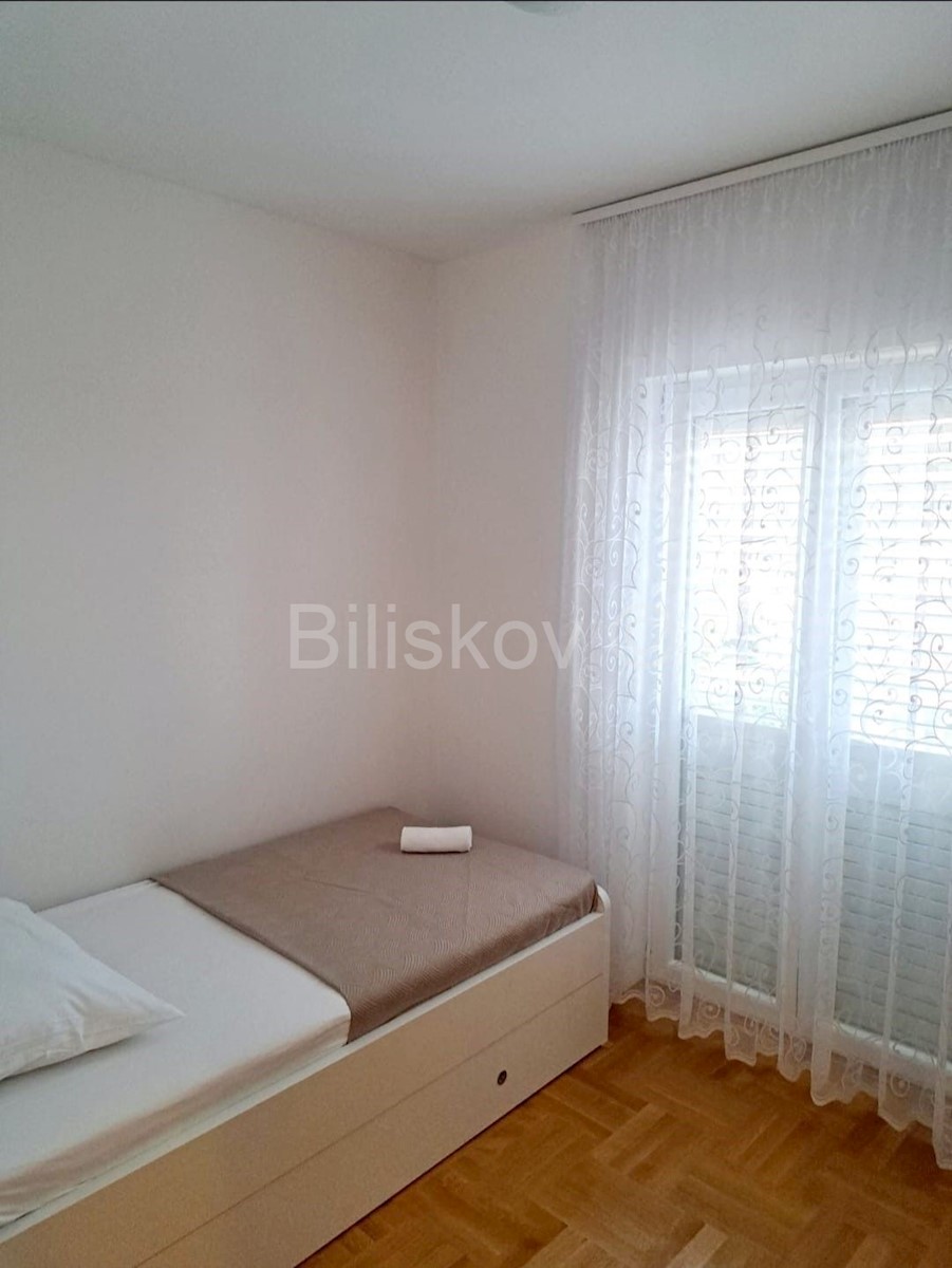 Flat For rent - SPLITSKO-DALMATINSKA SPLIT