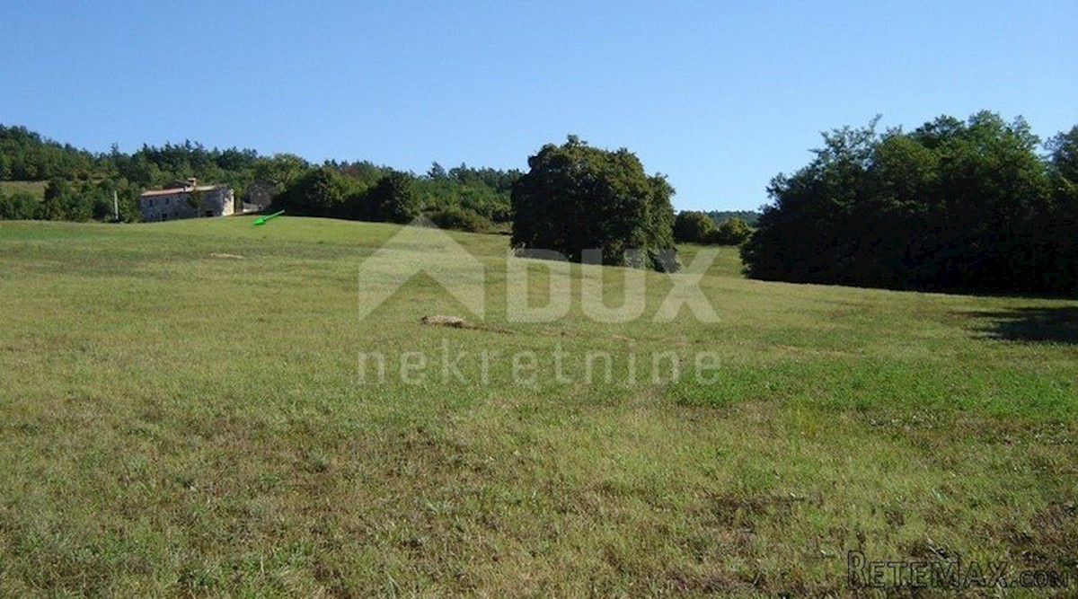 Land For sale - ISTARSKA KAROJBA