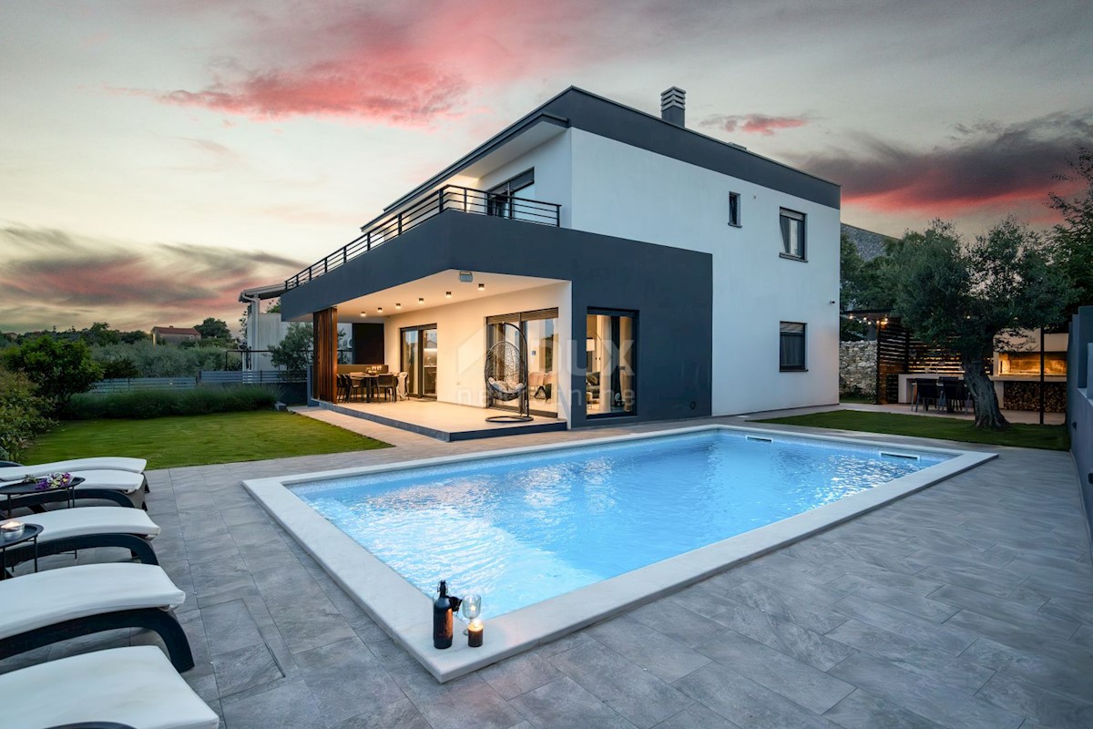Haus Zu verkaufen - Istarska Marčana - foto 1/55