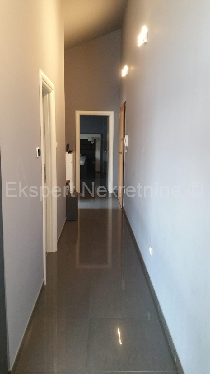 Apartment Zu verkaufen - SPLITSKO-DALMATINSKA MARINA