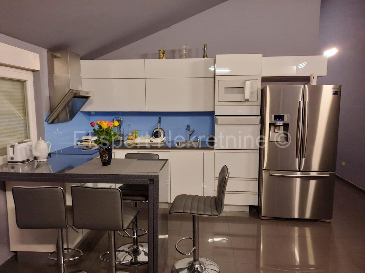 Apartmán Na prodej - SPLITSKO-DALMATINSKA MARINA